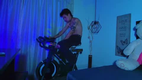 Snapshot of jackk_8 chatting on September 10, 11:05 pm jackk_8 online show from September 10, 11:05 pm