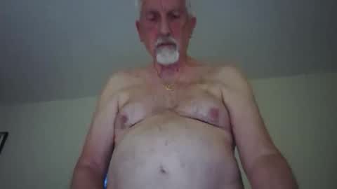 hewlett1950 online show from May 26, 1:56 am