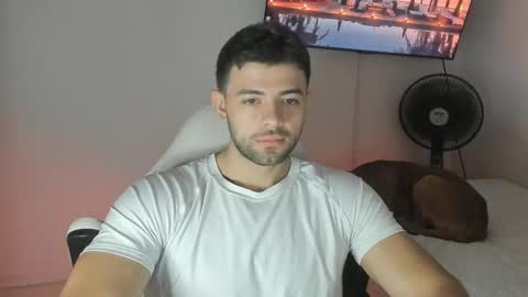 Snapshot of jackpit77 chatting on December 17, 10:32 am jackpit77 online show from December 17, 10:32 am