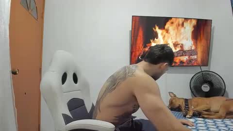 Snapshot of jackpit77 chatting on February 13, 7:04 am jackpit77 online show from February 13, 7:04 am