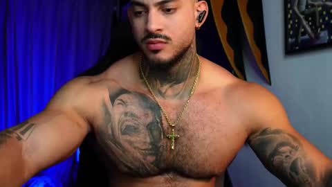 Snapshot of jackson__cottonwood chatting on February 25, 10:19 pm JC online show from February 25, 10:19 pm