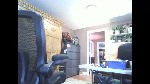 Snapshot of jacktoome383324 chatting on April 14, 12:00 pm jacktoome383324 online show from April 14, 12:00 pm