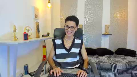 jacob_blackwell online show from November 19, 8:20 pm