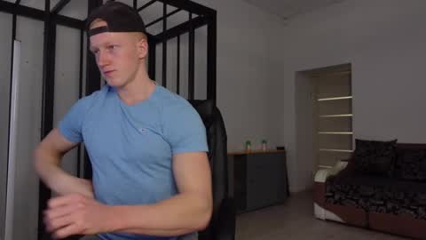 JACOB DEVON online show from March 10, 1:43 pm