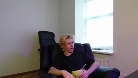 Snapshot of jacob_devon chatting on February 15, 7:05 am JACOB DEVON online show from February 15, 7:05 am