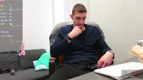 Snapshot of jacob_devon chatting on April 5, 5:59 am JACOB DEVON online show from April 5, 5:59 am