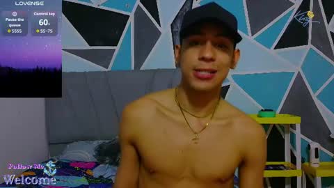 Snapshot of jacob_wolf_xxx chatting on August 2, 1:04 am jacob online show from August 2, 1:04 am