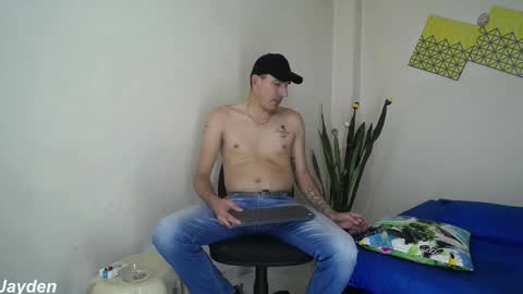 Snapshot of jacobandjayydenn chatting on October 17, 7:05 pm Jacob And Jayden online show from October 17, 7:05 pm