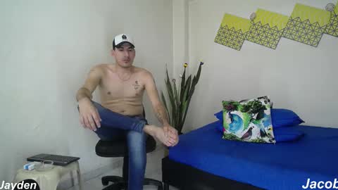 Snapshot of jacobandjayydenn chatting on October 20, 8:09 pm Jacob And Jayden online show from October 20, 8:09 pm