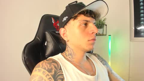 jacobb116 online show from February 24, 2:40 am