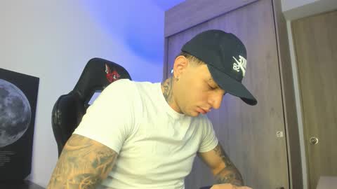 jacobb116 online show from September 13, 12:10 am