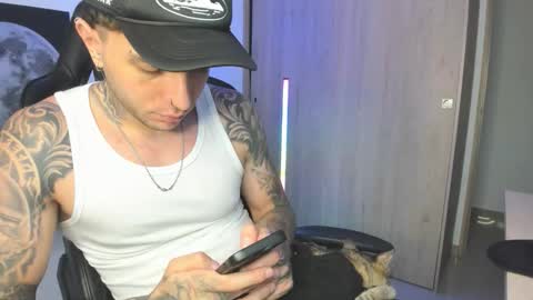 jacobb116 online show from October 29, 12:24 am