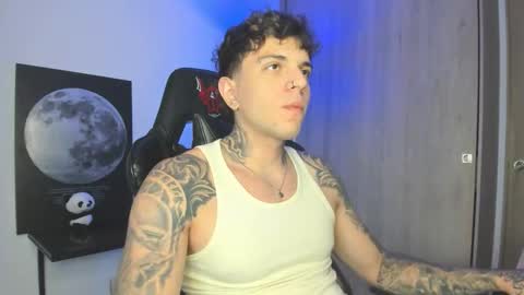 jacobb116 online show from November 12, 1:06 am