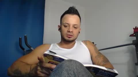 Snapshot of jacobjamess chatting on January 28, 11:28 pm jacobjamess online show from January 28, 11:28 pm