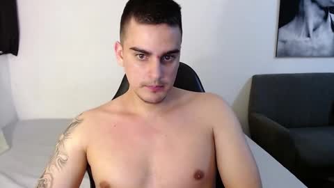 Snapshot of jacobjobs1 chatting on February 21, 9:24 am jacobjobs1 online show from February 21, 9:24 am