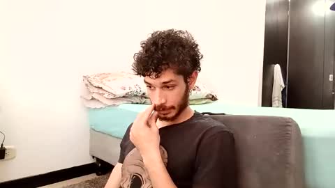 Snapshot of jacobmurphy2103 chatting on December 15, 2:54 pm JACOB ROBIN online show from December 15, 2:54 pm