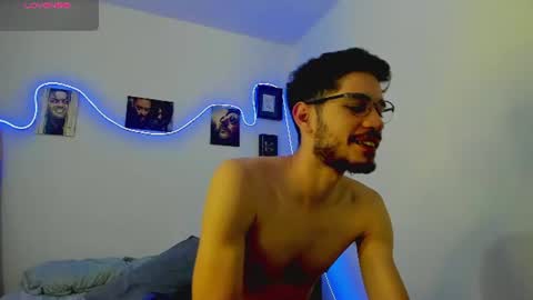 JACOB  ROBIN online show from June 25, 2:54 pm