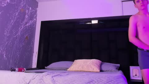 Snapshot of jacobrobeerts chatting on February 27, 5:24 am Jacob online show from February 27, 5:24 am