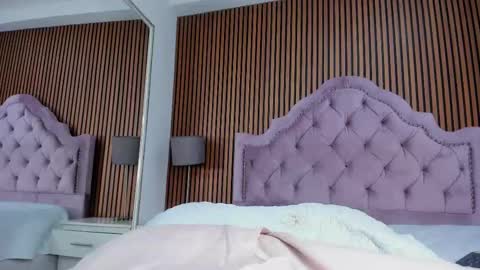 Snapshot of jacobrobeerts chatting on September 17, 3:03 pm Jacob online show from September 17, 3:03 pm