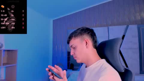 Snapshot of jacobrobeerts chatting on November 3, 7:37 pm Jacob online show from November 3, 7:37 pm