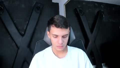 Snapshot of jacobrobeerts chatting on November 21, 9:46 pm Jacob online show from November 21, 9:46 pm