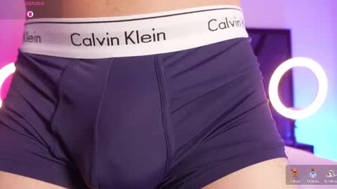 Snapshot of jacobrobeerts chatting on December 13, 11:21 pm Jacob online show from December 13, 11:21 pm