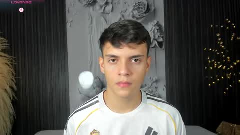 Snapshot of jacobrobeerts chatting on February 4, 4:29 am Jacob online show from February 4, 4:29 am