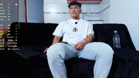 jacobo online show from May 9, 2:00 pm