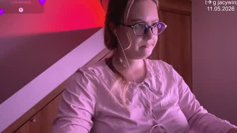 jacywinslat online show from May 11, 2:12 pm