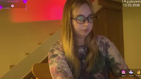 jacywinslat online show from May 13, 10:56 am