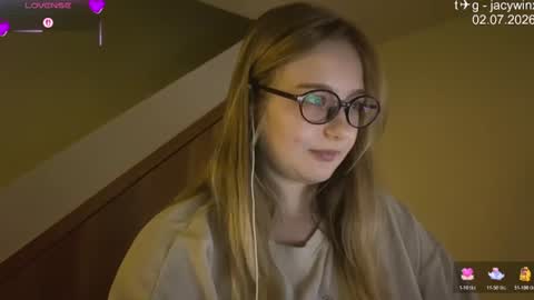 jacywinslat online show from July 2, 2:45 pm