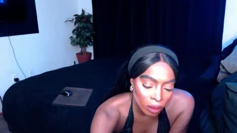 Jade online show from December 17, 10:43 am