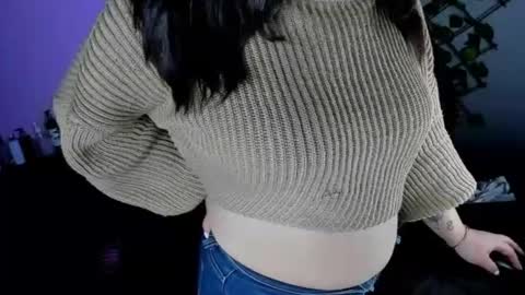 Snapshot of jade_brown_ chatting on January 9, 2:25 am Jade online show from January 9, 2:25 am