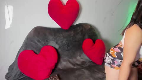 Snapshot of jade_brown_ chatting on February 8, 3:32 am Jade online show from February 8, 3:32 am