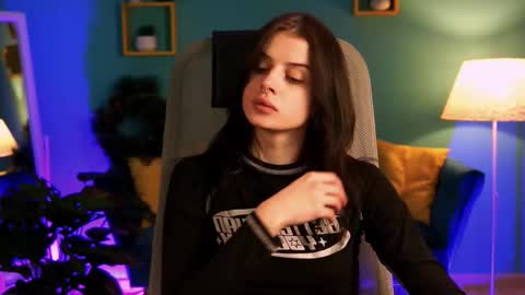 jade_castle online show from February 3, 4:34 pm