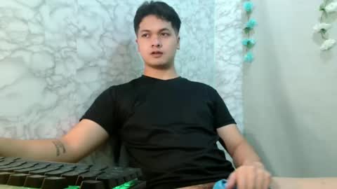 jade_halo online show from May 3, 3:40 pm
