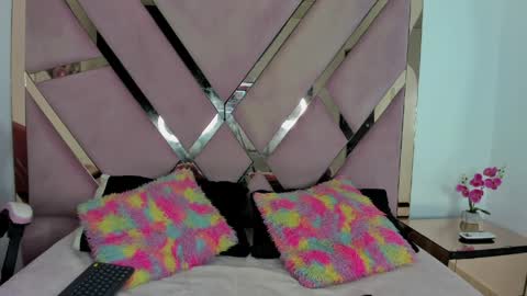 Snapshot of jade_ht chatting on April 16, 12:39 pm jade_ht online show from April 16, 12:39 pm