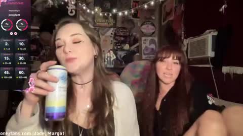 Snapshot of jade_margot chatting on July 9, 5:33 am Jade Margot online show from July 9, 5:33 am