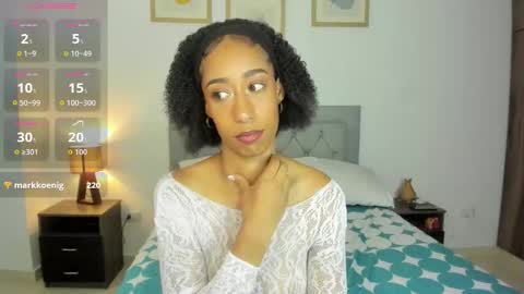 Jade smile online show from December 17, 2:45 pm