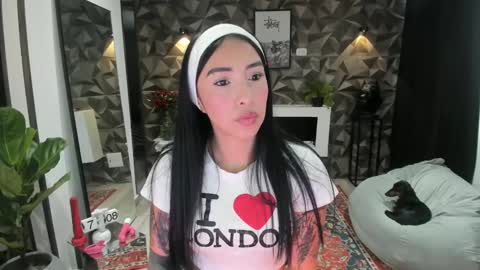 Snapshot of jade_porn chatting on February 24, 12:05 pm Jade independent model online show from February 24, 12:05 pm