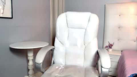 karlla scarlet online show from December 28, 6:39 am