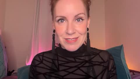 Snapshot of jade_slade chatting on May 1, 11:04 am Jade Slade online show from May 1, 11:04 am