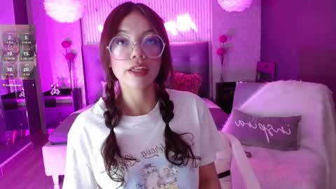 Snapshot of jade_storm_ chatting on September 23, 9:07 pm JADE online show from September 23, 9:07 pm