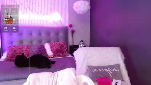 JADE online show from May 7, 8:47 pm