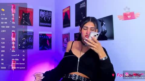 Jade Benett online show from March 7, 2:04 am