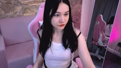 Jade online show from February 6, 8:40 am