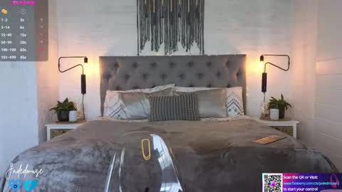 Snapshot of jadedmuse chatting on September 30, 7:46 am Jade online show from September 30, 7:46 am