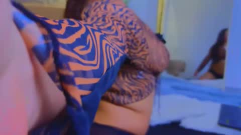 jadee__ online show from September 19, 2:46 am