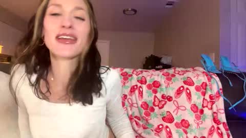 Snapshot of jadeee__ivy chatting on April 26, 12:47 pm sexyeyes neverlie online show from April 26, 12:47 pm