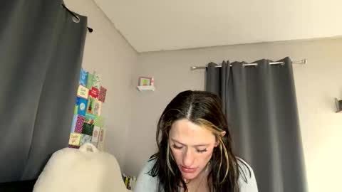 Snapshot of jadeee__ivy chatting on May 9, 3:17 pm sexyeyes neverlie online show from May 9, 3:17 pm
